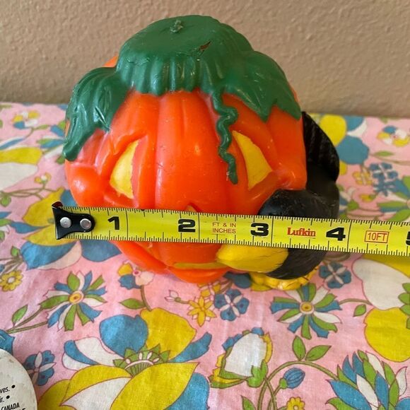 Vintage Halloween Pumpkin and Crow Hallmark Candle - Picture 7 of 15
